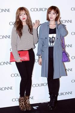 10月23日、「COURONNE」フラッグシップストアリニューアルオープン記念イベントがソウルチョンダム洞店で開かれた。 10月23日、「COURONNE」フラッグシップストアリニューアルオープン記念イベントがソウルチョンダム洞店で開かれた。
