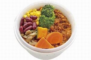 ローソンは、13日から、タニタとコラボレーションした弁当の第2弾「鶏肉と大豆のまろやかキーマカレー」を全国のローソン、ナチュラルローソンで販売する。価格は580円。
