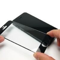 「Ultra shield tempered glass for iPhone5」は高硬度な強化ガラスが画面を守るiPhone5用の保護フィルムです。 「Ultra shield tempered glass for iPhone5」は高硬度な強化ガラスが画面を守るiPhone5用の保護フィルムです。