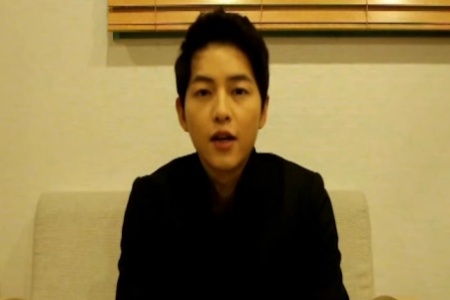 ソン・ジュンギが大学入試を控えた受験生に応援メッセージを送った。