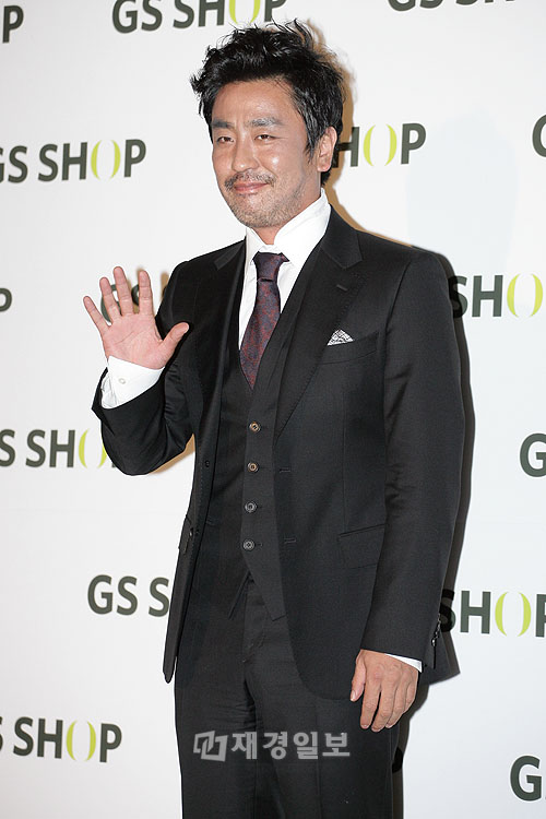 T-ARA、Secret 「GSショップ2012ウィンターコレクション」に登場（10） リュ・スンニョン