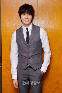 俳優チョン・イルが、アジア最大の音楽フェスティバル「2012 Mnet Asian Music Awards(2012 MAMA)」にプレゼンターとして出席することがわかった。写真=マネジメントの森	
