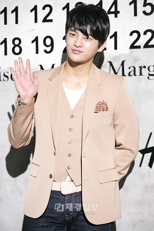 Wonder Girlsユビン、おしゃれなパーティーファッションで登場（8） ソ・イングク