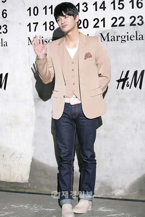 Wonder Girlsユビン、おしゃれなパーティーファッションで登場（7） ソ・イングク