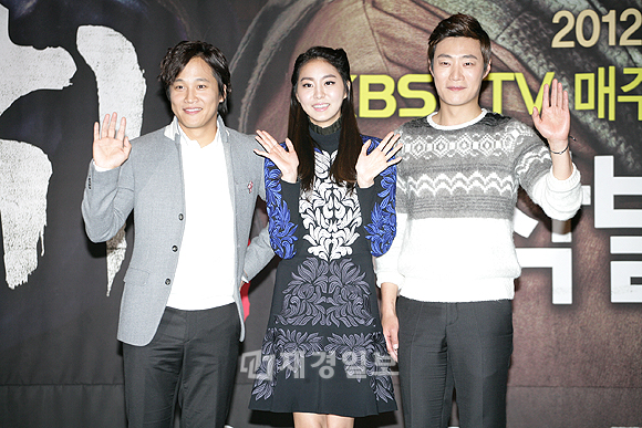 新ドラマ『チョン・ウチ』制作発表会 AFTERSCHOOLユイらが出席(13) チャ・テヒョン、ユイ、イ・ヒジュン