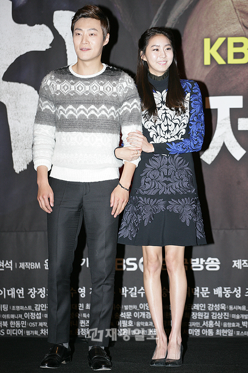 新ドラマ『チョン・ウチ』制作発表会 AFTERSCHOOLユイらが出席(9) イ・ヒジュン、ユイ