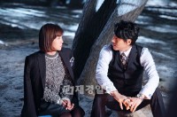 ドラマ『ウララ夫婦』の“ホンオカップル”ことキム・ジョンウン&ハン・ジェソクが話題を集めている。 ドラマ『ウララ夫婦』の“ホンオカップル”ことキム・ジョンウン&ハン・ジェソクが話題を集めている。