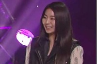 AFTERSCHOOL（アフタースクール）のユイがKBS2 TV「ギャグコンサート」に出演し、スタイリッシュなファッションをを披露した。