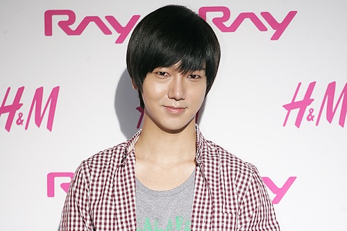SUPER JUNIORのイェソンが、チェ・シウォンの応援に乗り出した。
