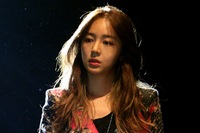 MBC水木ドラマ『会いたい』にユン・ウネが初登場する。