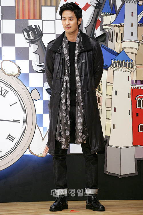 SBS新ドラマ『清潭洞アリス』制作発表会、パク・シフ＆ムン・グニョンらが出席（33） キム・ジソク