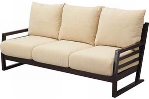 値下げ対象の3人用ソファ(画像:ニトリ) 値下げ対象の3人用ソファ(画像:ニトリ)