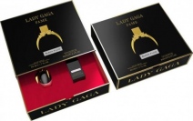 レディー・ガガのフレグランスからクールなクリスマスコフレが登場