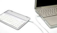 アップルのタブレット端末「iPad mini」用の保護ケース、スタンドとしても使える「iPad mini 用 ワイヤレス モバイラーズ キーボード」 アップルのタブレット端末「iPad mini」用の保護ケース、スタンドとしても使える「iPad mini 用 ワイヤレス モバイラーズ キーボード」