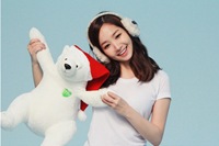 キム・ボム、パク・ミニョン、イ・グァンス、ユ・ヨンソクら4人の俳優らが、北極熊を救うプロジェクトの撮影に参加した際のキュートなスタジオ現場写真が話題を集めている。