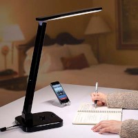 サンワサプライの多機能デスクライト「自然光LEDデスクライト 800-LED003シリーズ」。スピーカーとマイクを内蔵し、Bluetoothでスマートフォンのハンズフリー通話や音楽再生ができる。 サンワサプライの多機能デスクライト「自然光LEDデスクライト 800-LED003シリーズ」。スピーカーとマイクを内蔵し、Bluetoothでスマートフォンのハンズフリー通話や音楽再生ができる。