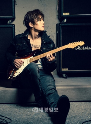 SS501（ダブルエス501）リーダーのキム・ヒョンジュンが、またしても日本列島をヒートアップさせている。