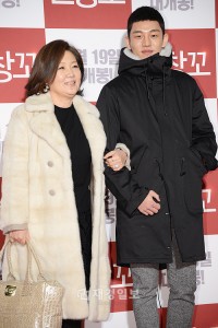 映画『絆創膏』VIP試写会　コ・ス、ハン・ヒョジュら出演者が出席（15）