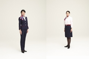 地上スタッフの新制服デザイン(写真:日本航空) 地上スタッフの新制服デザイン(写真:日本航空)