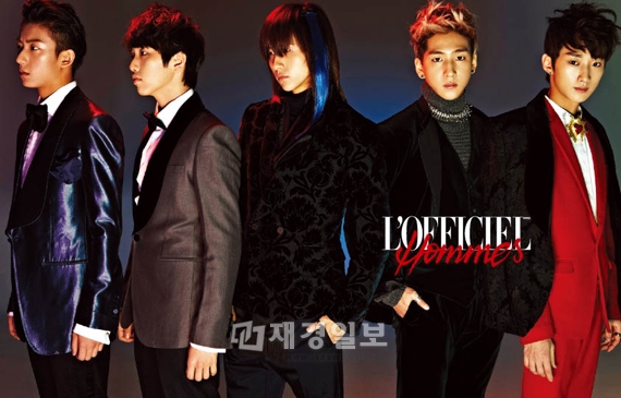 男性アイドルグループB1A4が、男性ファッション誌「L’OFFICIEL HOMMES」でグラビアを披露した。