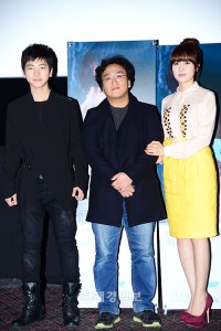 ソン・ユリ＆イ・ジュスン、映画『姉さん』メディア試写会に出席