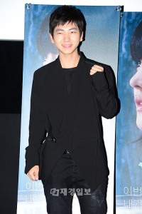 ソン・ユリ＆イ・ジュスン、映画『姉さん』メディア試写会に出席