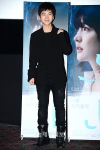 ソン・ユリ＆イ・ジュスン、映画『姉さん』メディア試写会に出席