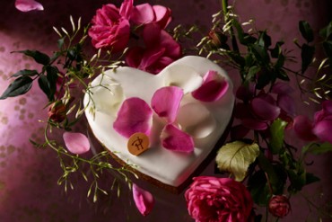 ピエール・エルメ・パリからバレンタイン限定ギフトが発売、昨年人気の“猫”のマカロンパッケージに新作も