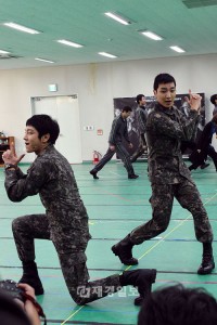 SUPER JUNIORイトゥク、軍創作ミュージカル『The Promise』の練習風景を公開