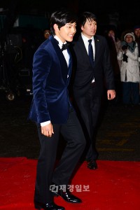 MBC演技大賞、授賞式にユン・ウネら人気俳優が多数参加