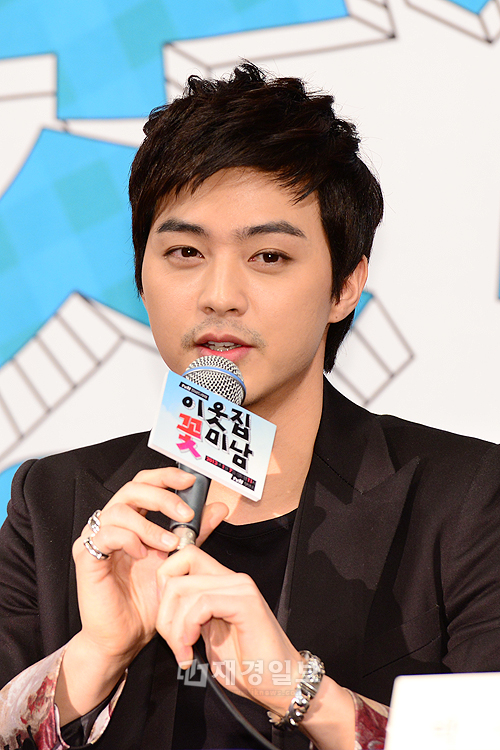 『隣のイケメン』制作発表会、パク・シネ、ユン・シユンらが出席（21） キム・ジフン