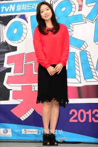 『隣のイケメン』制作発表会、パク・シネ、ユン・シユンらが出席