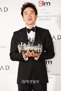 オム・テウン結婚式「幸せになります！」　Miss Aスジら芸能人が多数出席 オム・テウン（3）