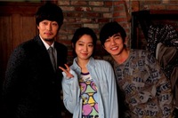 ソ・ジソプが、ユ・スンホ、パク・シネとの記念ショットを公開した。