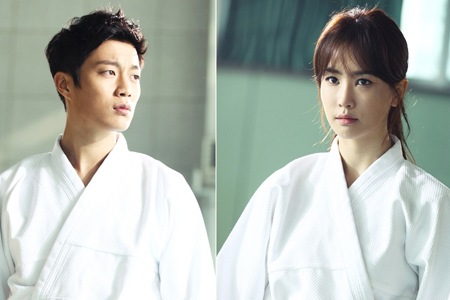 新KBSドラマ『IRIS2』では、イ・ダヘとBEASTユン・ドゥジュンが柔道対決を繰り広げる。写真＝テウォンエンターテインメント