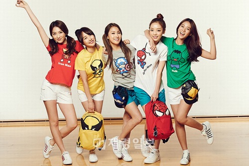 グローバル・プレミアムスポーツブランドK-SWISSが、2013年のブランドモデルに女性アイドルグループKARAを抜てきしたと電撃発表した。