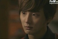 tvNドラマ『隣のイケメン』で、ユン・シユンがパク・シネと涙のキスを交わした。