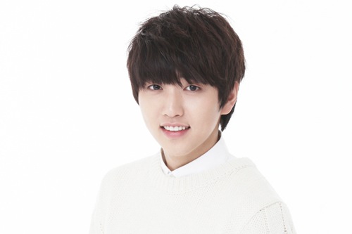 B1A4のサンドゥルが、膝軟骨損傷により手術を受けていたことが分かった。