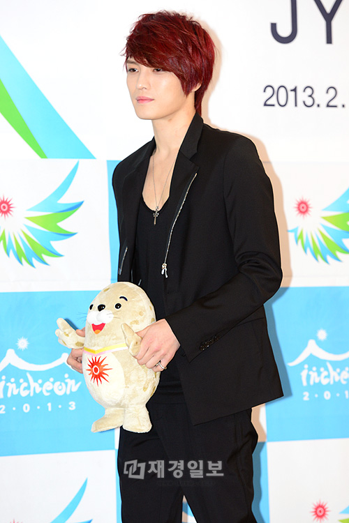 JYJ、広報大使の就任式に出席　2014仁川アジア競技大会（8）