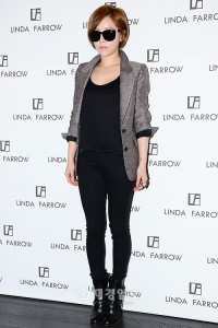 f(x)ビクトリア＆クリスタルら、「LINDA FARROW」のプレスカンファレンスに出席