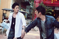 KBS水木ドラマ『IRIS2』で、イ・ボムスとユン・ドゥジュンが追撃戦を繰り広げた。写真=テウォンエンターテインメント