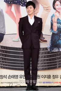 『最高だ、イ・スンシン』の制作発表会　IU、チョ・ジョンソクらが出席 チョ・ジョンソク（39）