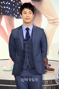 『最高だ、イ・スンシン』の制作発表会　IU、チョ・ジョンソクらが出席 コ・ジュウォン（27）