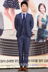 『最高だ、イ・スンシン』の制作発表会　IU、チョ・ジョンソクらが出席 コ・ジュウォン（26）