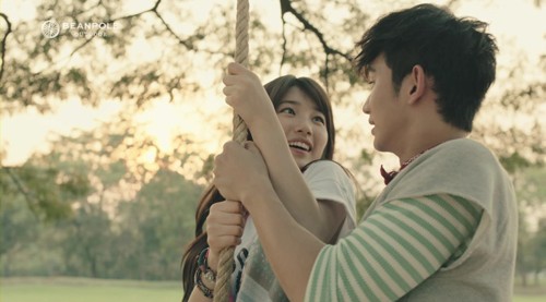 「ススカップル(キム・スヒョン & Miss Aスジ)」の甘いデートが話題となっている。