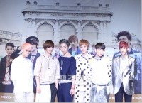 新曲『長い髪の彼女(Miss Right)』でカムバックしたTEENTOP(ティーントップ)が、歌だけでなく衣装でも話題を集めている。