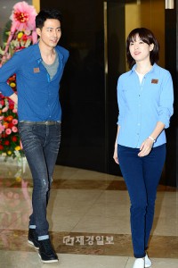 チョ・インソン&ハン・ヒョジュ、登山ウエアの記念式典に登場(15) チョ・インソン&ハン・ヒョジュ、登山ウエアの記念式典に登場(15)