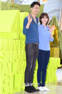 チョ・インソン&ハン・ヒョジュ、登山ウエアの記念式典に登場(2) チョ・インソン&ハン・ヒョジュ、登山ウエアの記念式典に登場(2)