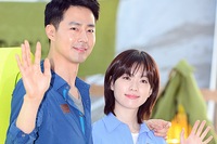 登山ウエアブランド、ブラックヤクの創立40周年記念式が開催され、専属モデルの女優ハン・ヒョジュと俳優チョ・インソンが出席した。