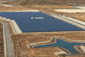 シャープ多奈川太陽光発電所（写真：シャープ）